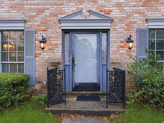 2nd image of 559 Landfall