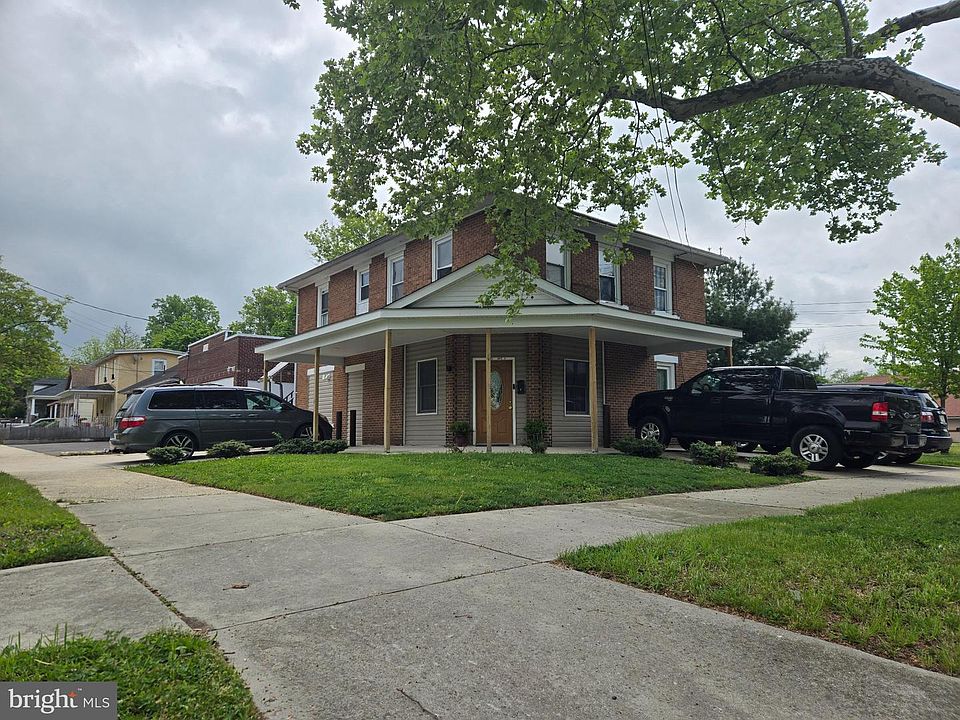 1st image of 601 S 8th St