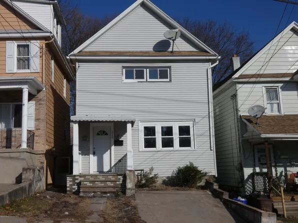 220 Ferdinand St #L-16, Scranton, PA 18508