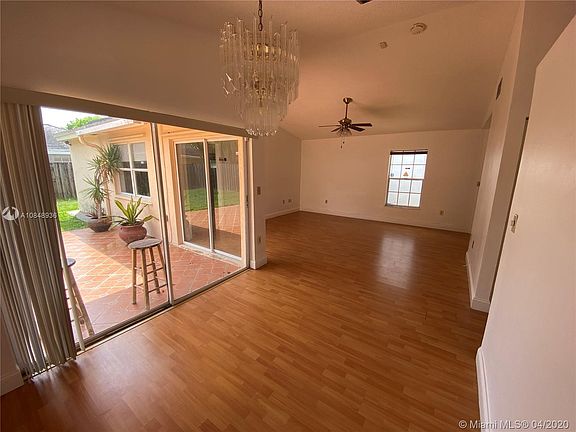 4th image of 11819 SW 102nd St #0