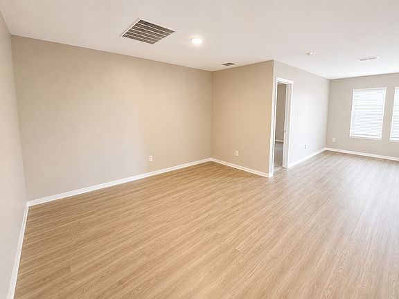 2nd image of 6733 Teal Cir