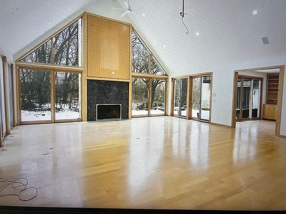 5th image of 7716 Crystal Springs Rd