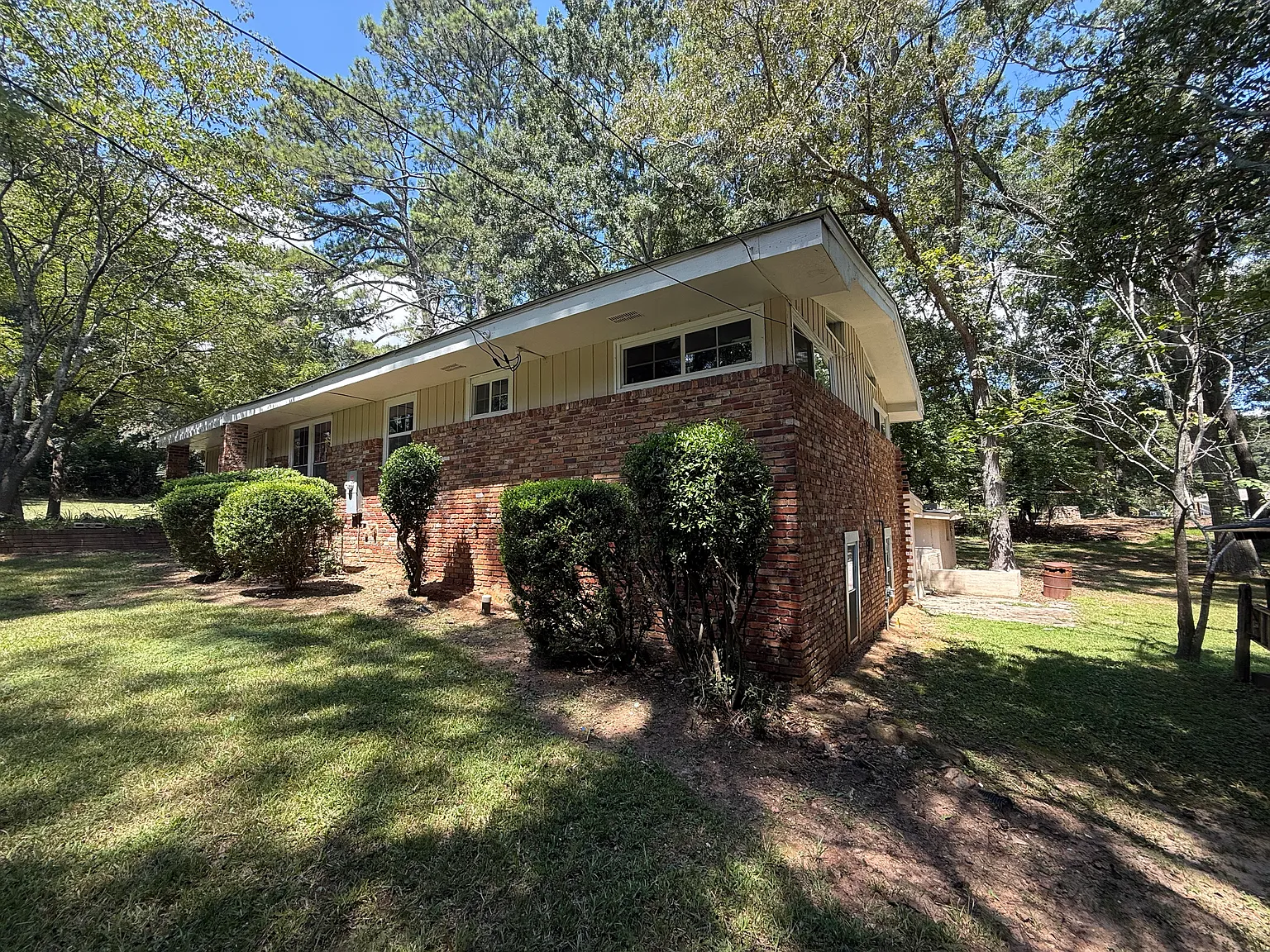 3 bed, 1276 sqft, $1,695 — Photo 3