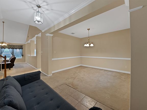 3rd image of 10608 Bluestone Rd