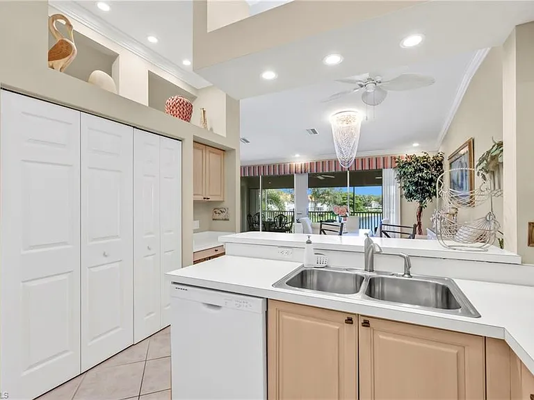 2476 Orchid Bay Dr #W-201 — Photo 11