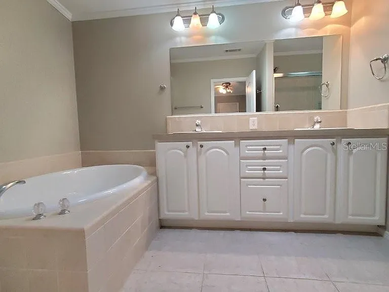 14 Freeman Ave — Photo 23