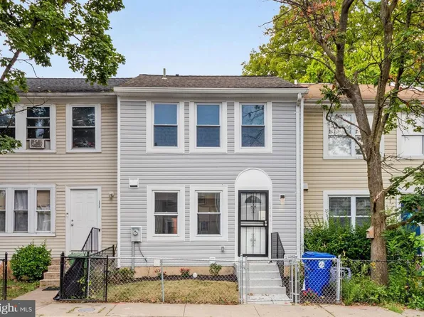 1216 Turpin Ln, Baltimore, MD 21202