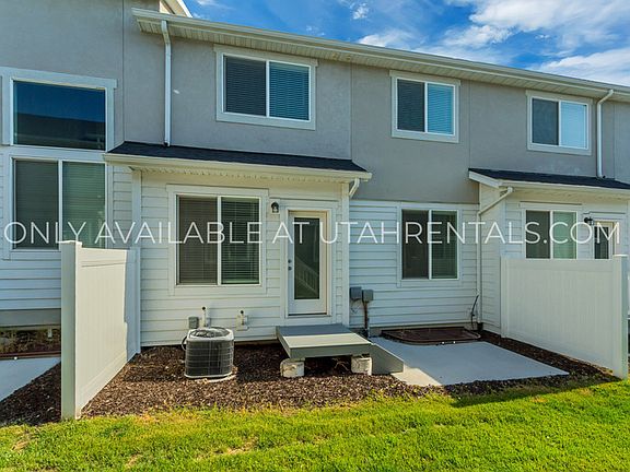 3rd image of 4237 W 2010 N