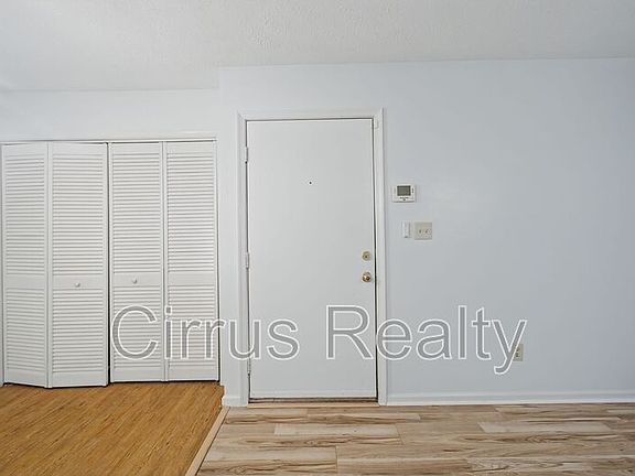 4th image of 124 Wells Ct