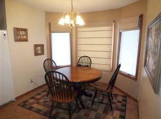 2123 Autumn Lake Pl, Fort Wayne, IN 46818