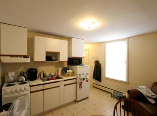11 Wendell St #U4, Cambridge, MA 02138
