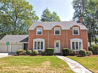 90 Anawan Rd, Pawtucket, RI 02861