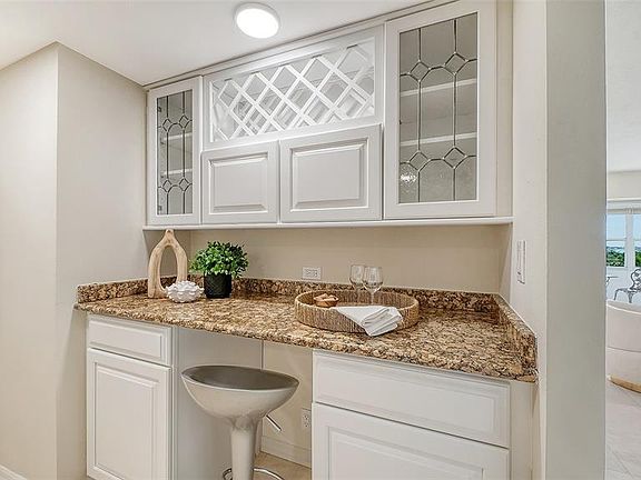 5th image of 1750 BENJAMIN FRANKLIN DRIVE #5F