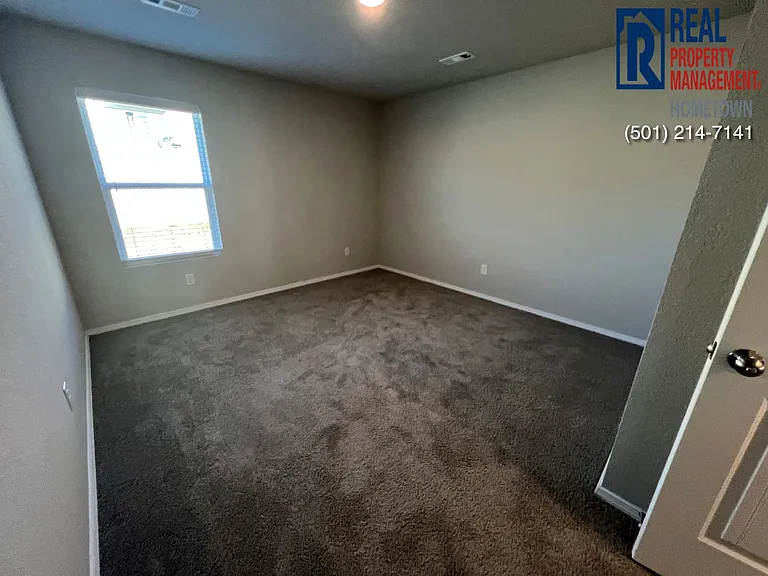 2248 Bentwood Dr — Photo 8