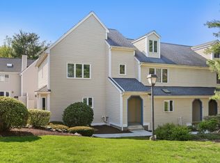 67 Ridgewood Ct #67, Shelton, CT 06484