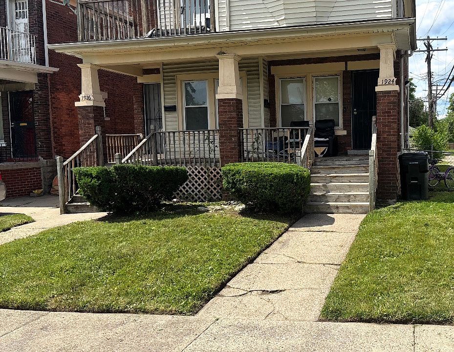 1st image of 1926 Clements St