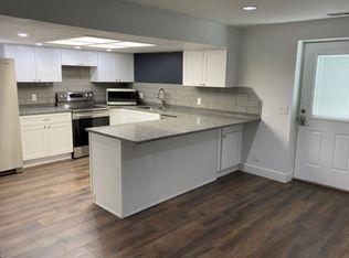 2594 W Royal Heights Dr, South Jordan, UT 84095