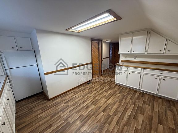 5th image of 3681 Prairie St SW #2