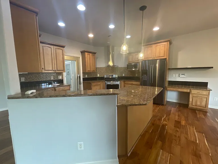 228 Winchester Creek Ave — Photo 19