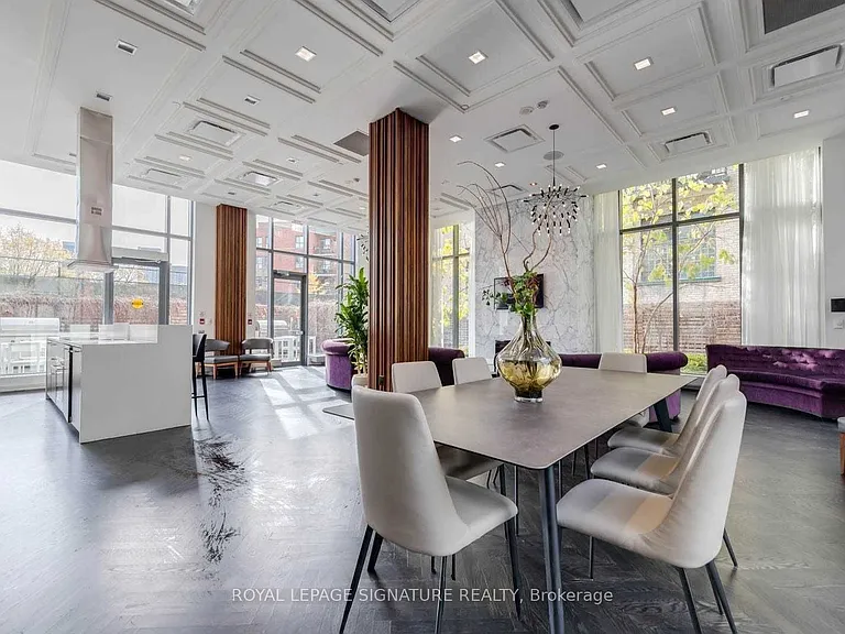 775 King St W #202 — Photo 6