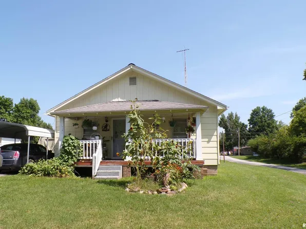 608 E Plum St, Percy, IL 62272