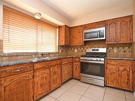 5th image of 310 Paldao Dr
