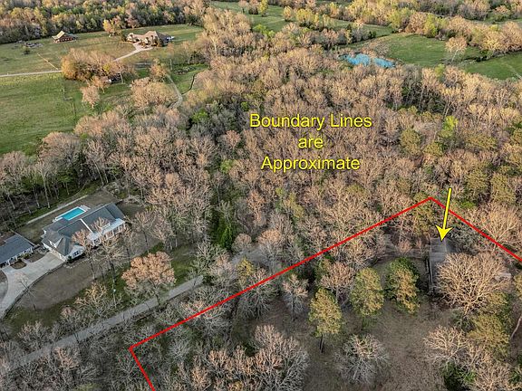 3rd image of 24400 Maranatha Ln