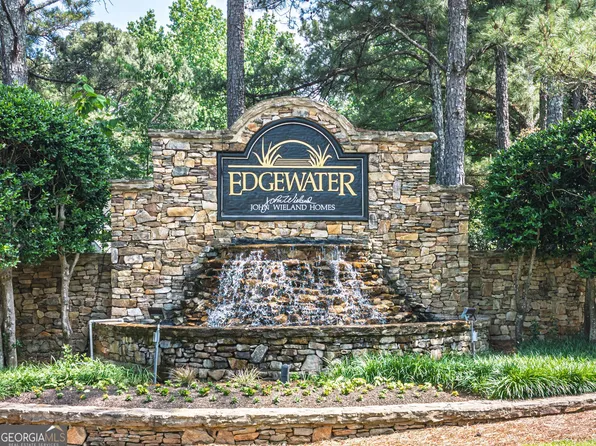 2562 Forest Meadow Ln, Lawrenceville, GA 30043