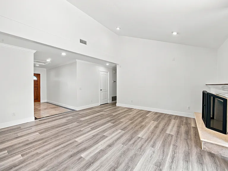 17006 Countrypark Ln — Photo 13