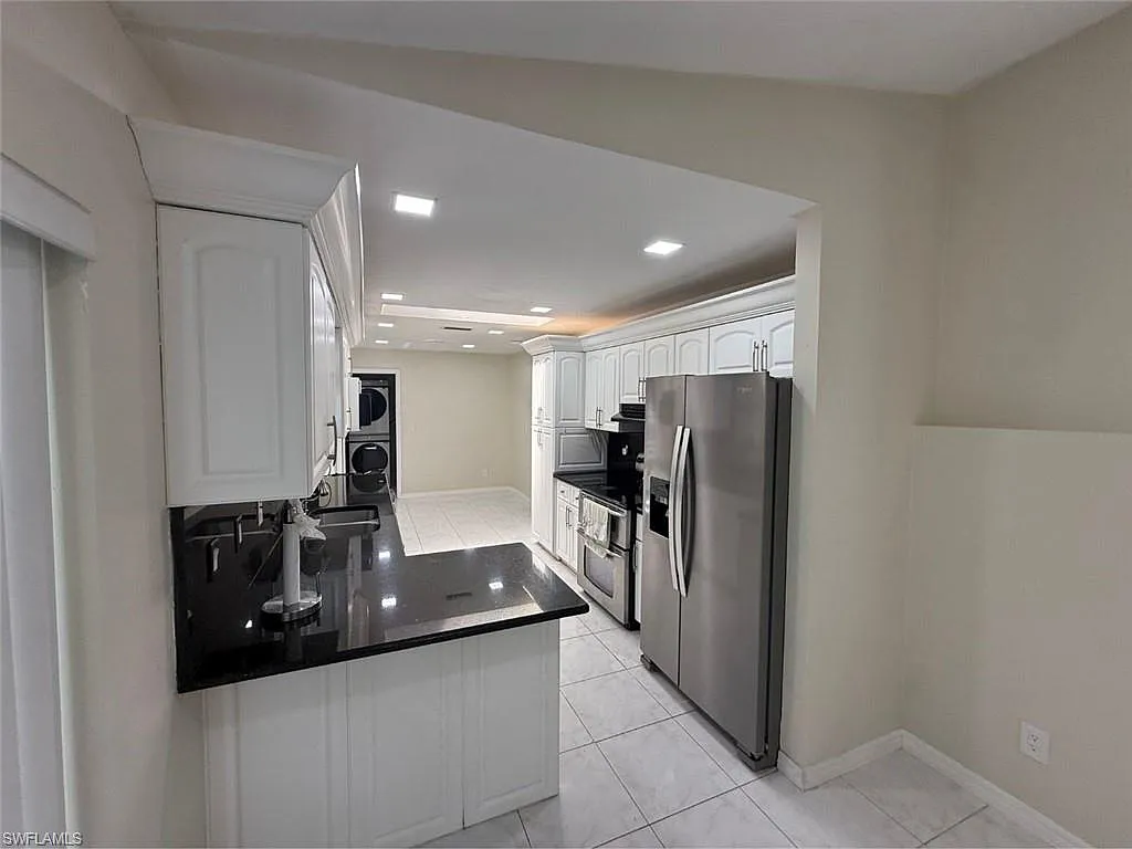 4 bed, 3.0 bath, 1814 sqft, $3,800 — Photo 4
