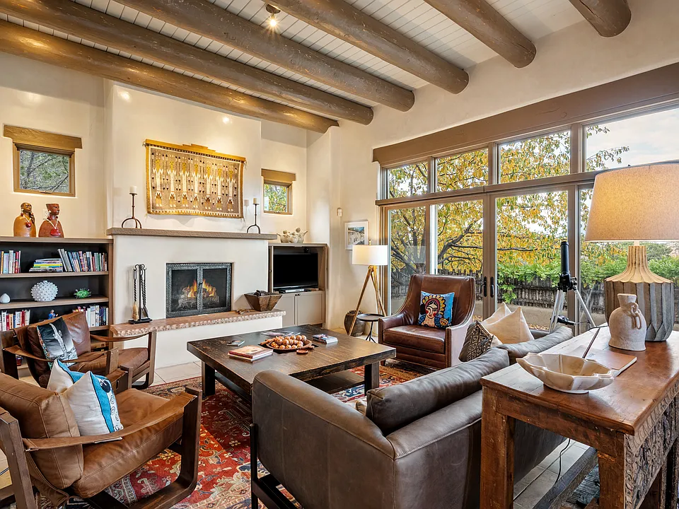 4B Lodge Cir #4B