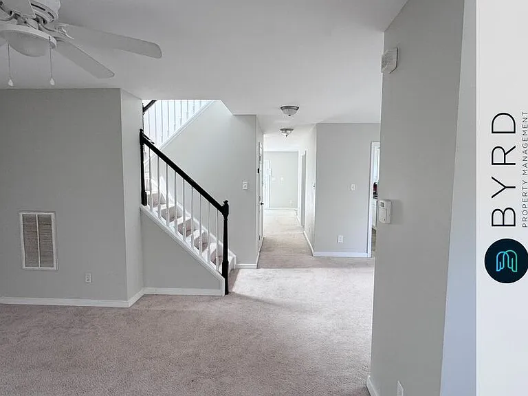 115 E 14th St — Photo 5