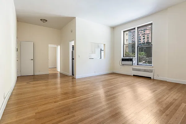 Rented by Compass | media 50