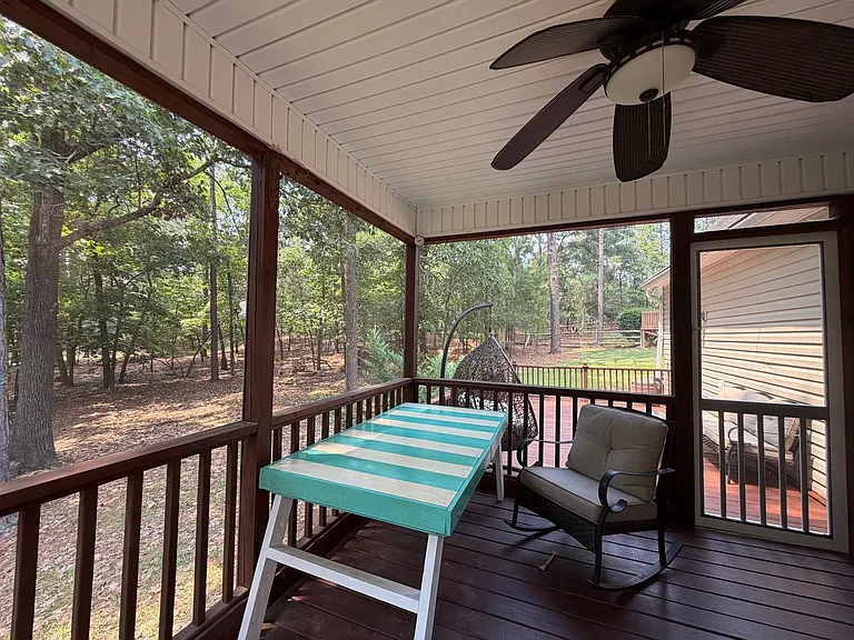 35 Woodbury Ln — Photo 32
