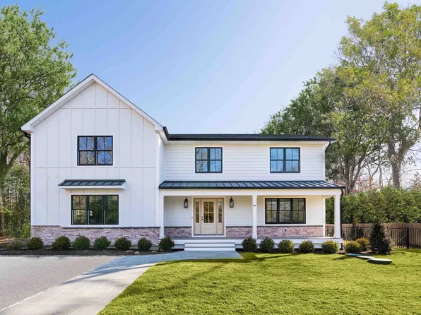 90 Roses Grove Rd, Southampton, NY 11968