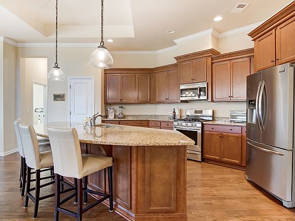 5th image of 2020 Massy Clark Dr