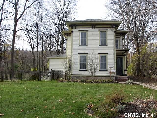 1st image of 1924 Valley Dr