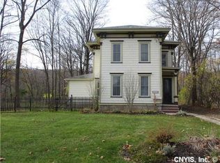 1924 Valley Dr, Syracuse, NY 13207