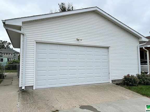 5th image of 1603 2nd Ave