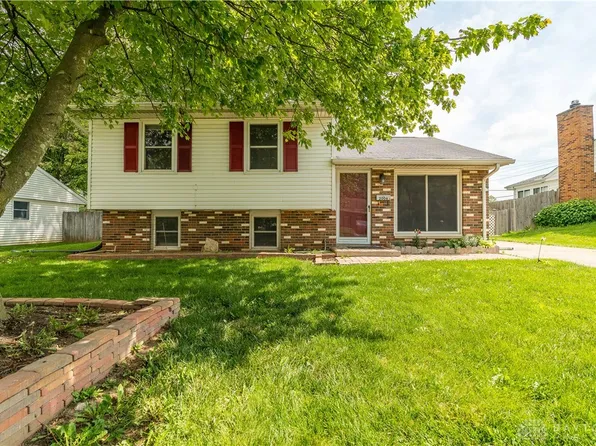 2006 Wimbledon Dr, Xenia, OH 45385