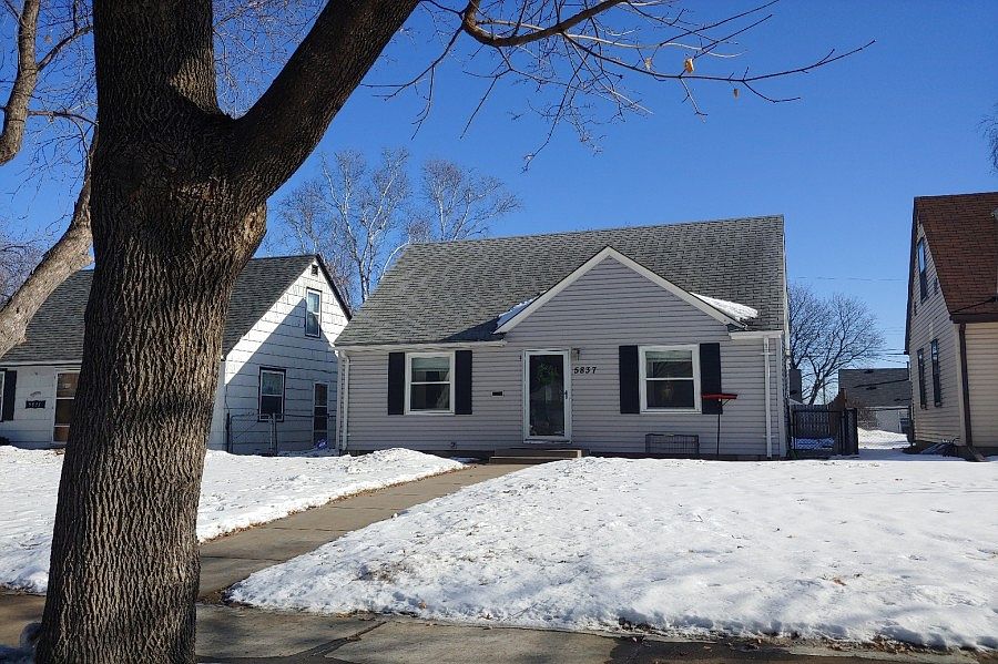 1st image of 5837 45th Ave S