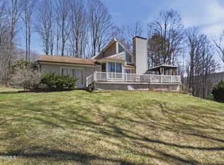 56 Victoria Ln, Lanesborough, MA 01237