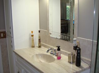 8349 Meadowbridge Rd, Mechanicsville, VA 23116