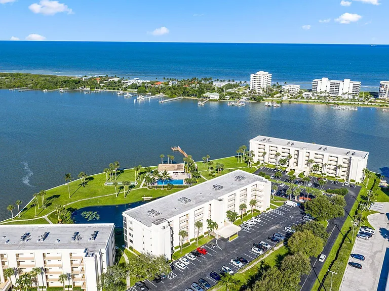 200 Intracoastal Pl #206 — Photo 33