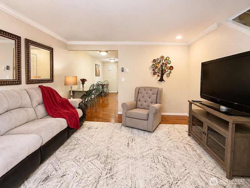 4th image of 12002 113th Avenue Ct E #31