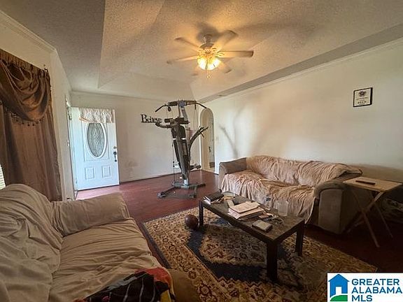5th image of 18487 Thoroughbred Dr