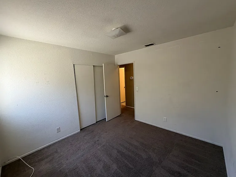 8608 Zircon Crest Ct — Photo 9