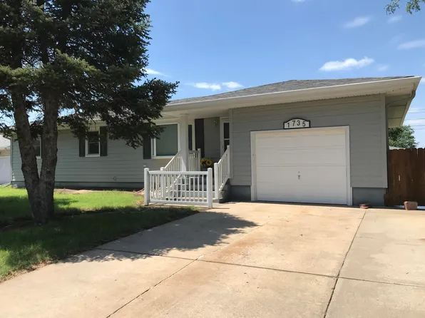 1735 Felten Dr, Hays, KS 67601