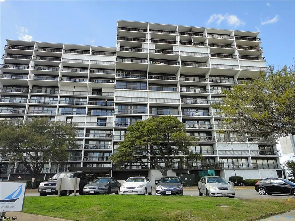 3558 Shore Dr #305