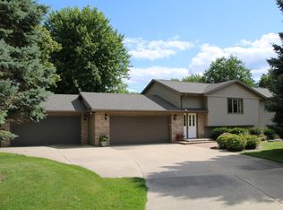 2531 W Edgewood Dr, Janesville, WI